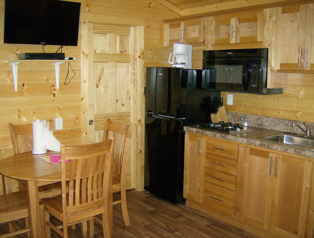 Lake Minden Camping Resort Cottage 2 Nicolaus Esterno foto