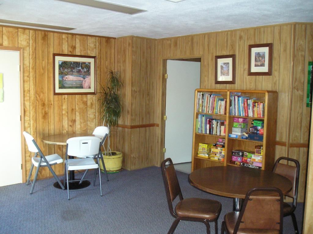 Lake Minden Camping Resort Cottage 2 Nicolaus Esterno foto